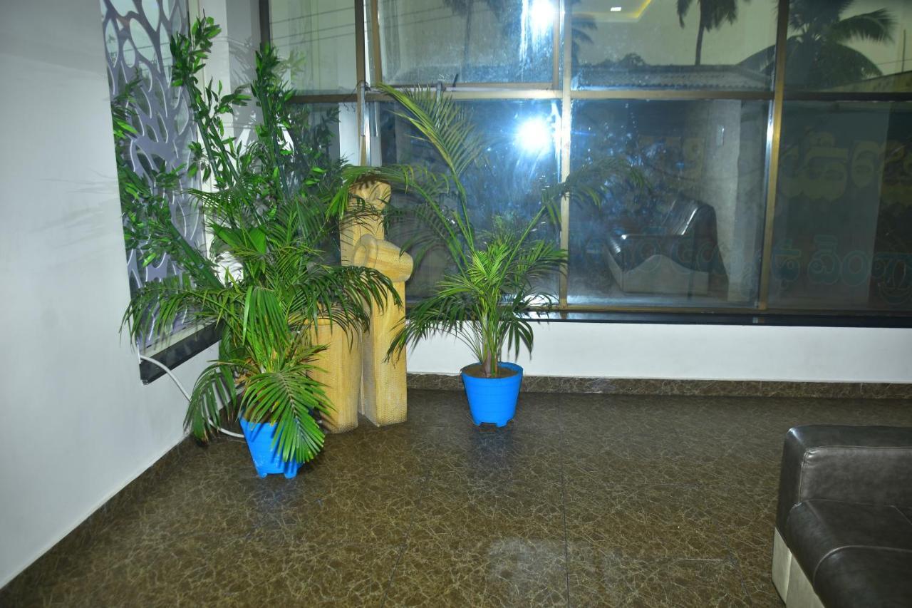 Pagadala Grand Residency Hotel Bapatla Luaran gambar