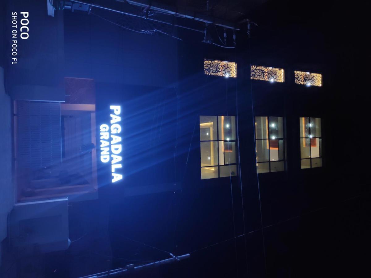 Pagadala Grand Residency Hotel Bapatla Luaran gambar